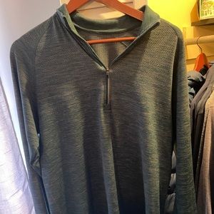 Men’s 1/2 Zip Lululemon Teal Large Metal Tech Vent